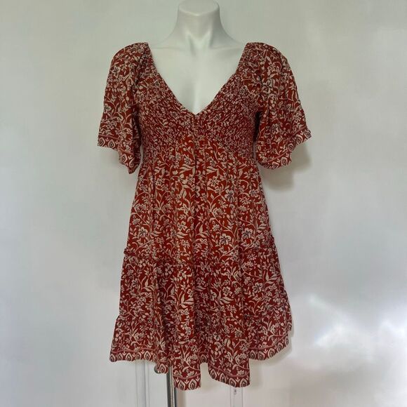 Angie Smocked Fit and Flare top - Picture 1 of 8
